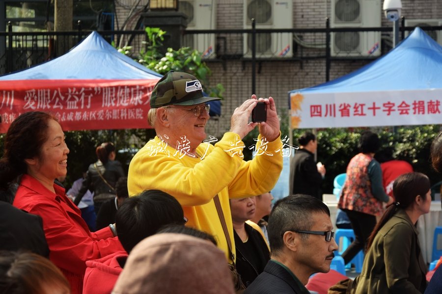 慶云社區(qū)宣傳遺體路燈燈箱器官捐獻科普知識